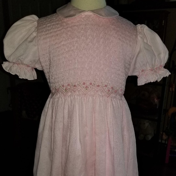 Girl's Easter Dress smocked - Picture 2 of 4
